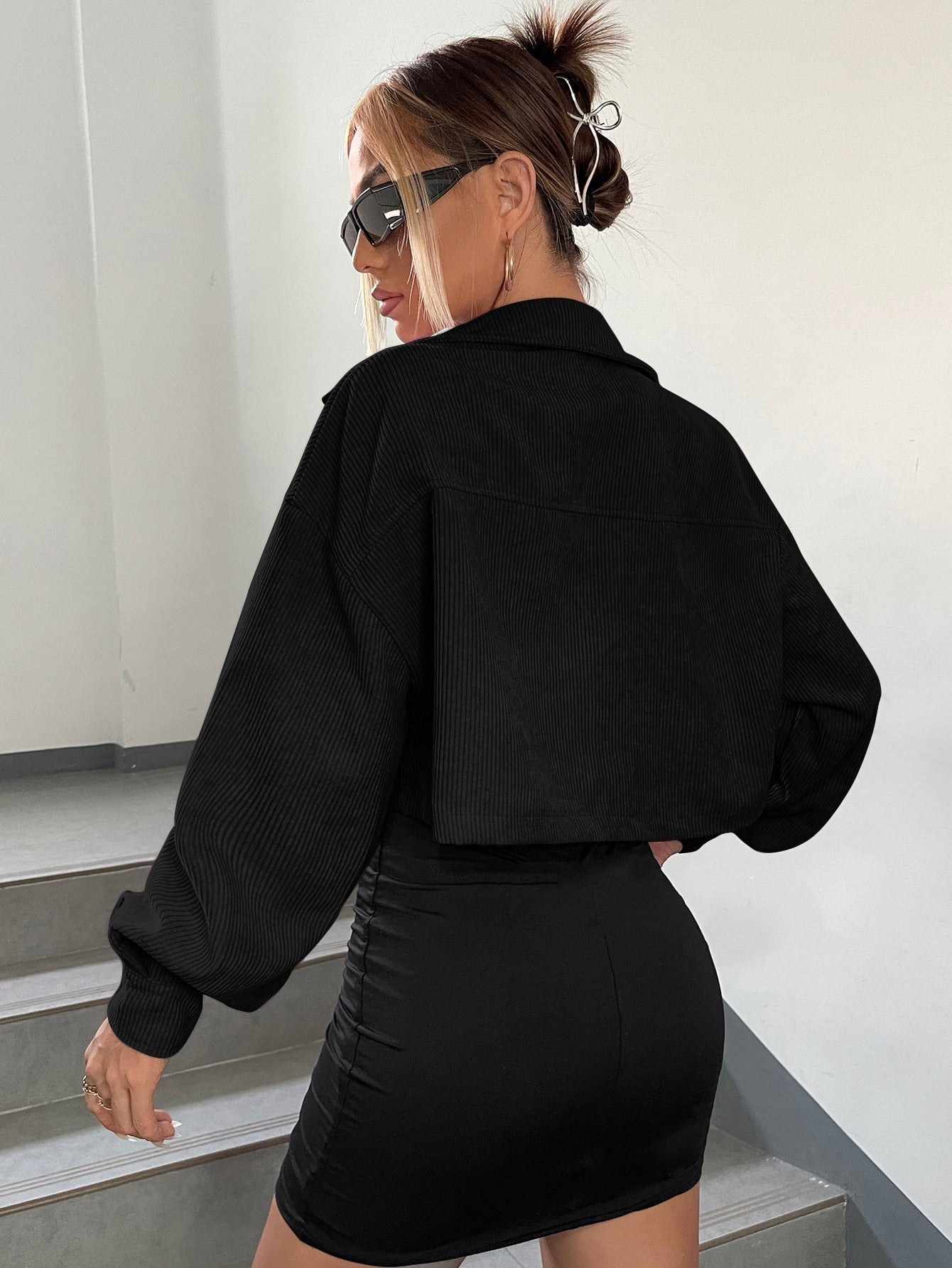 Jacke mit Drop Shoulder Klappe Detail, Crop Kord