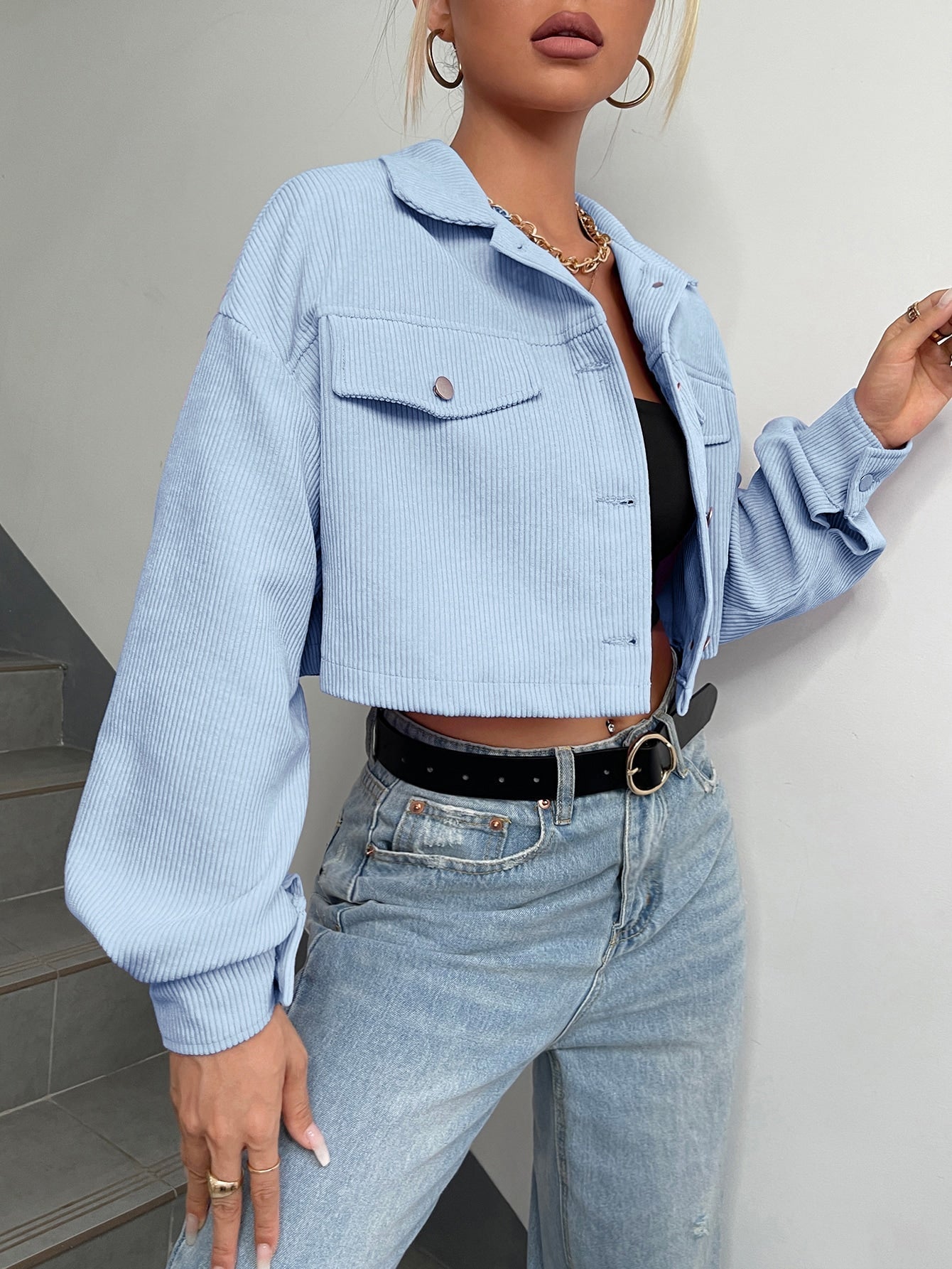 Jacke mit Drop Shoulder Klappe Detail, Crop Kord